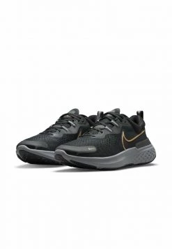 Nike Performance Herren REACT MILER - Laufschuh Neutral - Black -Angebote Nike Store 44cb802ded154c37961c18bb7e301644