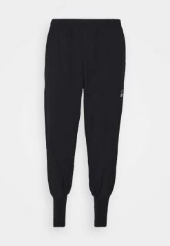 Nike Performance Herren NIKE F.C. CUFF PANT - Jogginghose - Black/white/silver -Angebote Nike Store 4547e6383b4a44f58adf96d8058c57a6