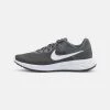 Nike Performance Herren REVOLUTION 6 - Laufschuh Neutral - Iron Grey/white/smoke Grey/black/light Smoke Grey