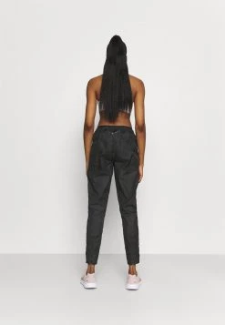 Nike Performance Damen RUN PANT - Jogginghose - Black/gold -Angebote Nike Store 46ff661ce48c499fad4c70a481e1991c