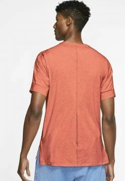 Nike Performance Herren M NK DRY TOP - T-Shirt Basic - Magic Ember Crimson Bliss Black -Angebote Nike Store 47b89a2970424fa492de05259ead5755