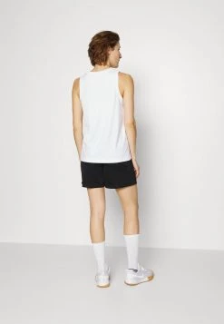 Nike Performance Damen FLY ESSENTIAL SHORT - Kurze Sporthose - Black/white -Angebote Nike Store 48bb7ebdd0834de6a2ff6ac36b956848