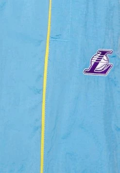 Nike Performance Herren NBA LOS ANGELES LAKERS MOMENTS MIXTAPES TRACKSUIT - Jogginghose - Coast/field Purple/amarillo -Angebote Nike Store 48e2737aa1294e0a824c4ab035b7225e