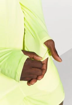 Nike Performance Herren Langarmshirt - Volt/white/silver 10 Nike Performance Herren Langarmshirt - Volt/white/silver -Angebote Nike Store 49c8b14a1f894df6a2b5f73570987196