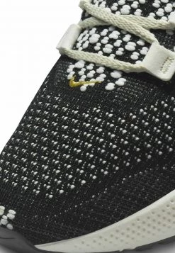 Nike Performance Damen REACT ESCAPE - Laufschuh Neutral - Black Sail/white Metallic/vivid Gold -Angebote Nike Store 4a30158e6c37451a8ee0e5adfcacf4af