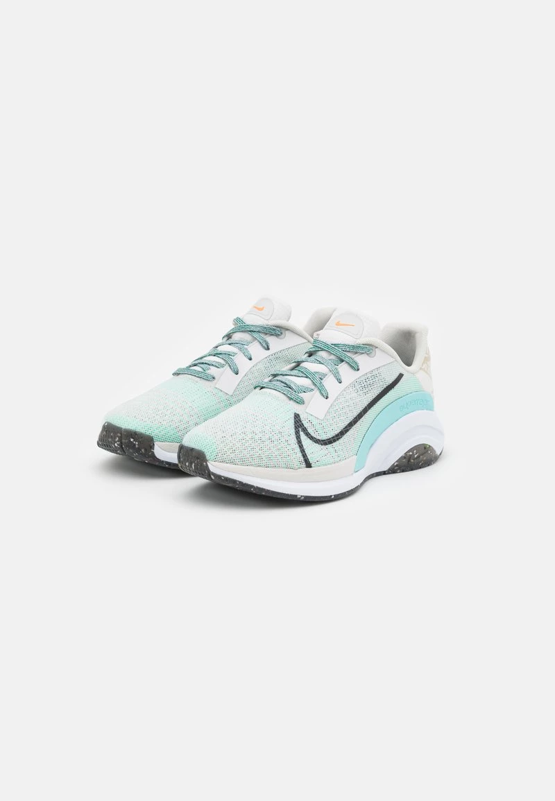 Nike Performance Damen ZOOMX SUPERREP SURGE MFS - Trainingsschuh - Platinum Tint/dark Smoke Grey/light Bone/copa/summit White/light Menta 2 Nike Performance Damen ZOOMX SUPERREP SURGE MFS - Trainingsschuh - Platinum Tint/dark Smoke Grey/light Bone/copa/summit White/light Menta – Bild 2