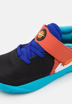 Nike Performance TEAM HUSTLE D 10 SE UNISEX - Basketballschuh - Black/white/concord/university Gold -Angebote Nike Store 4c151b676a1b42e1b59e70ff608ccd17