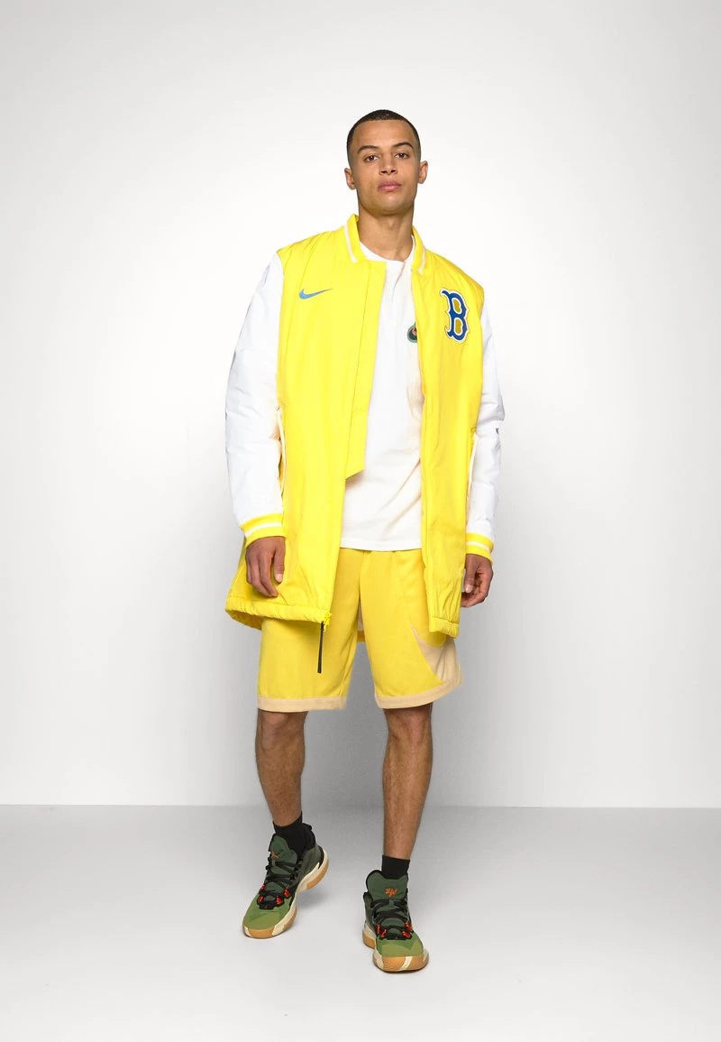 Nike Performance MLB BOSTON RED SOX CITY CONNECT DUGOUT JACKET - Vereinsmannschaften - Midwest Gold/white | Herren 2 Nike Performance MLB BOSTON RED SOX CITY CONNECT DUGOUT JACKET - Vereinsmannschaften - Midwest Gold/white | Herren – Bild 2