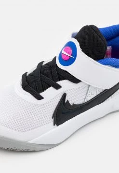 Nike Performance TEAM HUSTLE UNISEX - Basketballschuh - White/black/hyper Royal/pink Blast -Angebote Nike Store 4e80fe5855854275ae52b34a1926986e