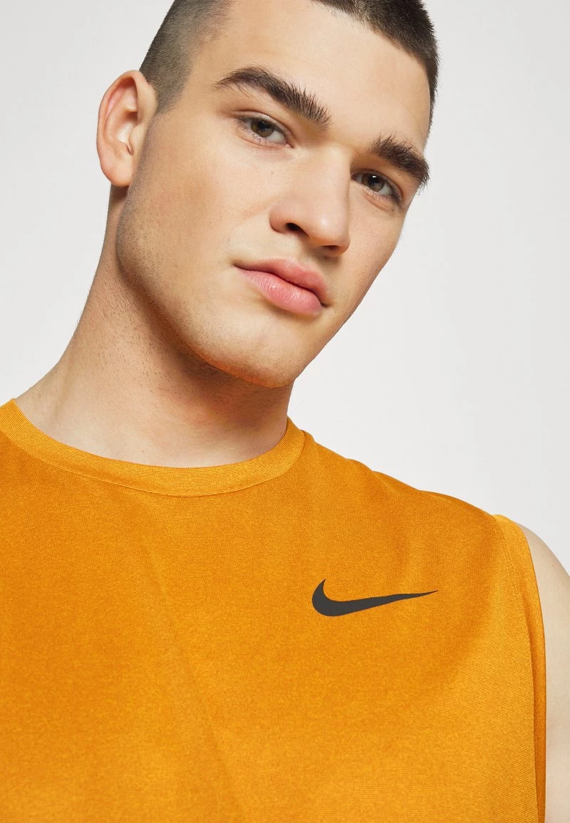 Nike Performance Herren DRY TANK - Top - Mantra Orange/kumquat/heather/black 5 Nike Performance Herren DRY TANK - Top - Mantra Orange/kumquat/heather/black – Bild 5