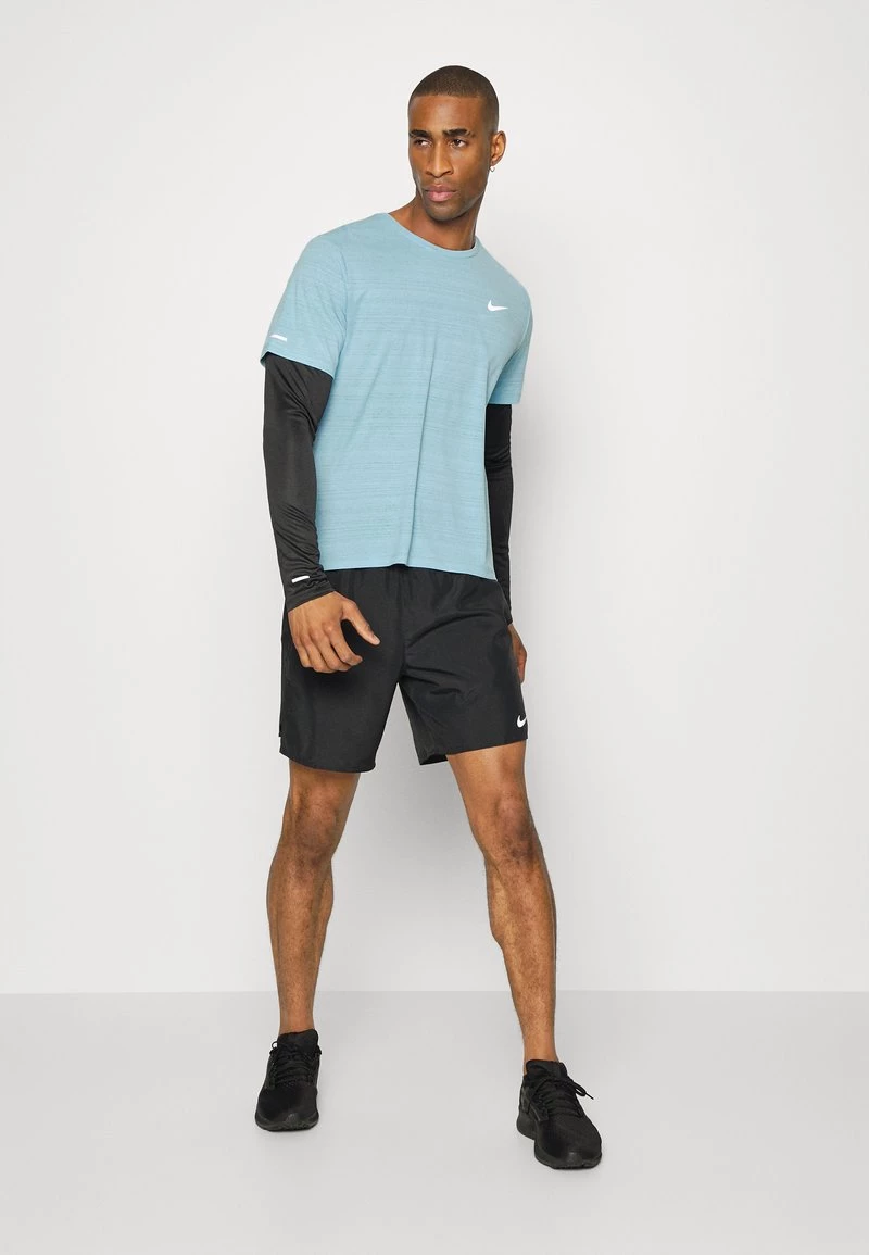 Nike Performance Herren MILER TOP - Sport T-shirt - Worn Blue/reflective Silver 2 Nike Performance Herren MILER TOP - Sport T-shirt - Worn Blue/reflective Silver – Bild 2