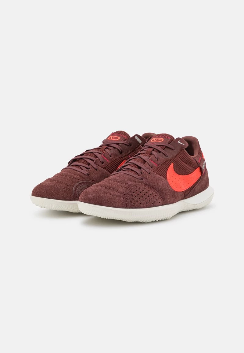 Nike Performance STREETGATO - Fußballschuh Halle - Bronze Eclipse/bright Crimson | Herren 2 Nike Performance STREETGATO - Fußballschuh Halle - Bronze Eclipse/bright Crimson | Herren – Bild 2