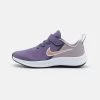 Nike Performance STAR RUNNER 3 UNISEX - Laufschuh Neutral - Canyon Purple/metallic Red Bronze/amethyst Ash