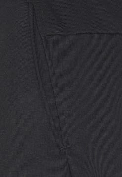 Nike Performance Herren Jogginghose - Black/white 14 Nike Performance Herren Jogginghose - Black/white -Angebote Nike Store 551b1841d8274d47bba9b76e982c9684