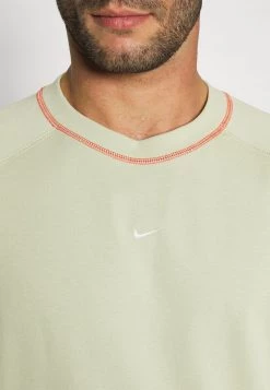 Nike Performance Herren FC TRIBUNA - T-Shirt Basic - Olive Aura/habanero Red/white -Angebote Nike Store 551c3434353842b9860b9d6d410e937d