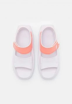 Nike Performance PLAYSCAPE UNISEX - Badesandale - Crimson Bliss/light Violet/white -Angebote Nike Store 56bc49bbc10545549e1d14b6aed45c79