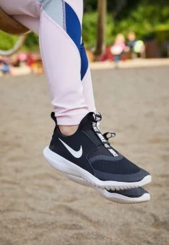 Nike Performance FLEX RUNNER UNISEX - Laufschuh Neutral - Black/white -Angebote Nike Store 56eb02277c294af2b6138fb729af103f