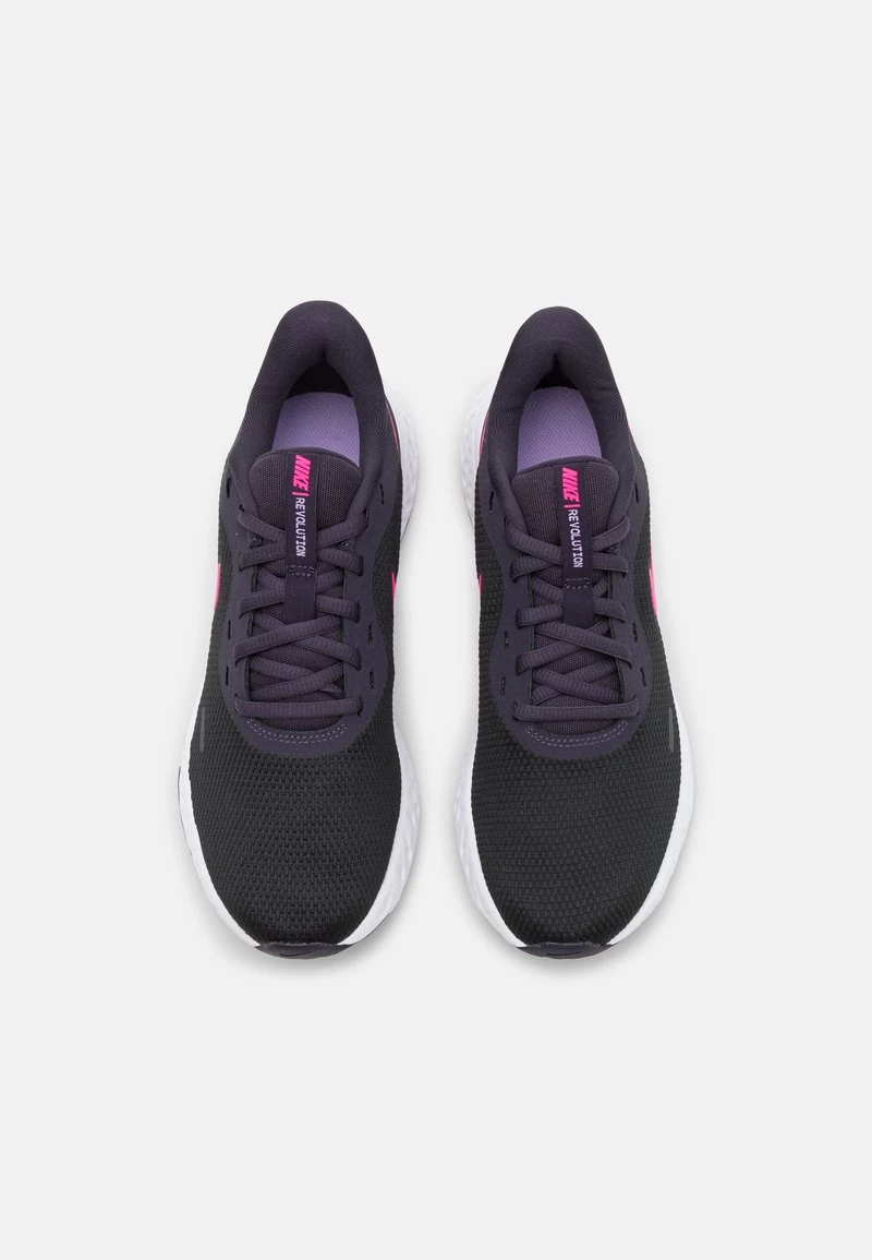 Nike Performance Damen SCHUHE REVOLUTION 5 - Laufschuh Neutral - Black/hyper Pink/cave Purple/lilac/white 4 Nike Performance Damen SCHUHE REVOLUTION 5 - Laufschuh Neutral - Black/hyper Pink/cave Purple/lilac/white – Bild 4