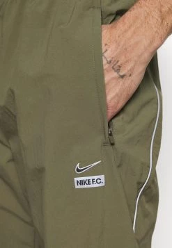 Nike Performance Herren FC CUFF PANT - Jogginghose - Medium Olive/white/reflective Silver -Angebote Nike Store 57f4226a0ab64b2db1307cb57743a274