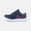 Nike Performance STAR RUNNER 2 UNISEX - Laufschuh Neutral - Midnight Navy/bright Crimson/smoke Grey | Kinder