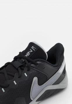 Nike Performance LEGEND ESSENTIAL 2 - Trainingsschuh - Black/metallic Cool Grey/metallic Silver/photon Dust/light Silver | Herren -Angebote Nike Store 5997e3888b3547678670aa6f5d518d17