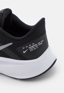 Nike Performance Herren QUEST 4 - Laufschuh Neutral - Black/white/dark Smoke Grey -Angebote Nike Store 5a393008c24140c0aa61f23f741426ed