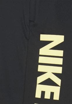 Nike Performance Herren FC PANT - Jogginghose - Black/saturn Gold 7 Nike Performance Herren FC PANT - Jogginghose - Black/saturn Gold -Angebote Nike Store 5a4c7fb0278f404f855d4bfcac69c61c