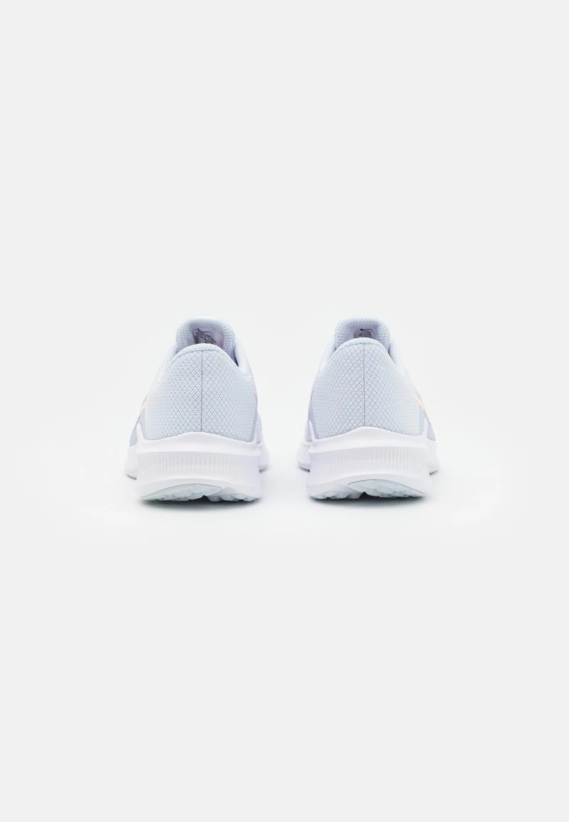 Nike Performance DOWNSHIFTER 11 SE UNISEX - Laufschuh Neutral - Football Grey/multicolor/white/crimson Tint 3 Nike Performance DOWNSHIFTER 11 SE UNISEX - Laufschuh Neutral - Football Grey/multicolor/white/crimson Tint – Bild 3