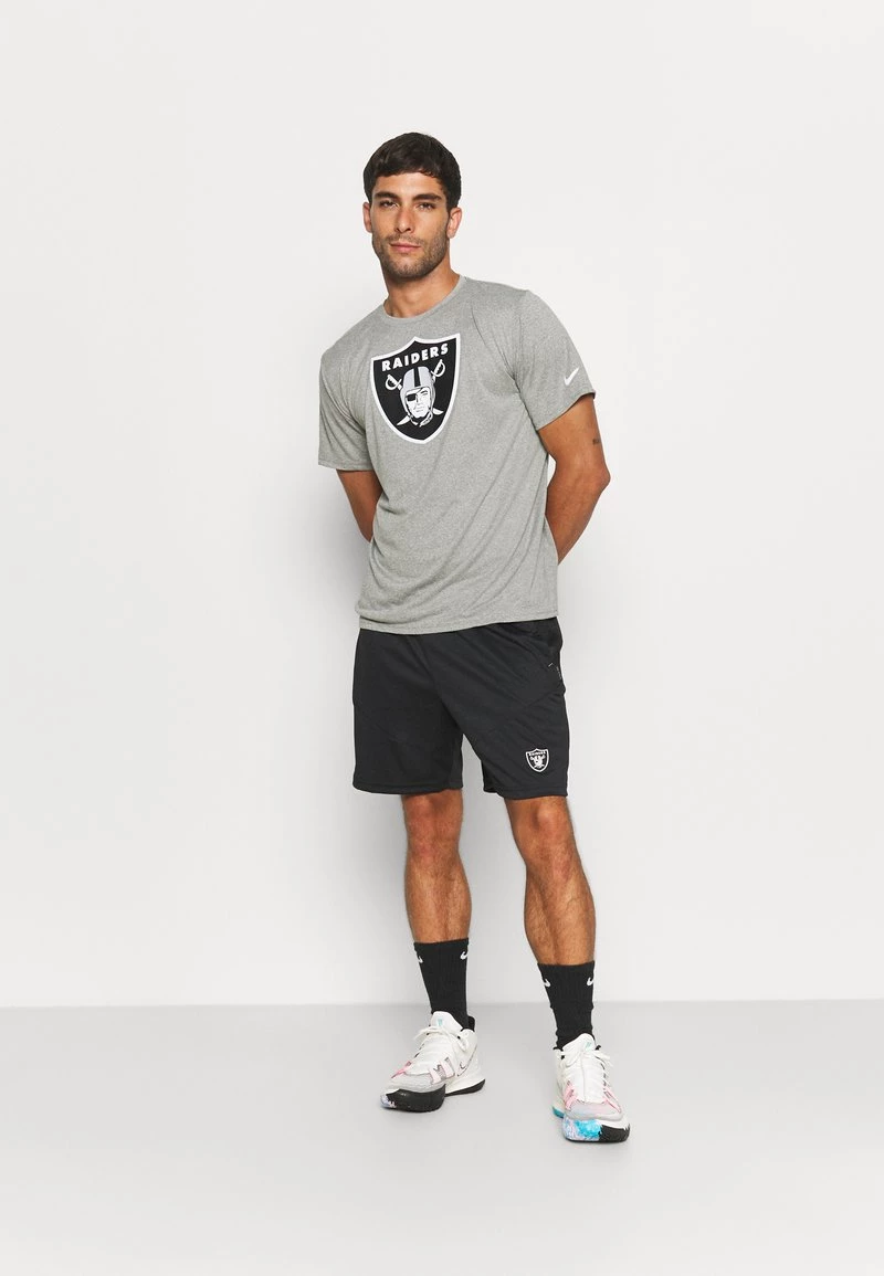 Nike Performance Herren NFL LAS VEGAS RAIDERS DRY SHORT - Vereinsmannschaften - Black/flat Silver/field Silver 2 Nike Performance Herren NFL LAS VEGAS RAIDERS DRY SHORT - Vereinsmannschaften - Black/flat Silver/field Silver – Bild 2