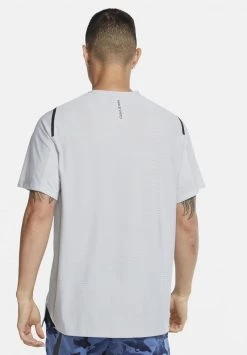 Nike Performance Herren M SS NPC - T-Shirt Print - Light Solar Flare Heather/heather/black 7 Nike Performance Herren M SS NPC - T-Shirt Print - Light Solar Flare Heather/heather/black -Angebote Nike Store 5b851e3588b2467d918800ddceb32fd4