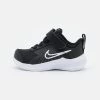 Nike Performance Unisex DOWNSHIFTER 11 - Laufschuh Neutral - Black/white