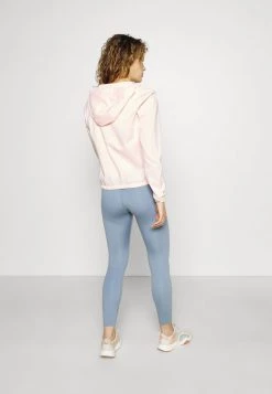 Nike Performance Damen Laufjacke - Pale Coral/silver 8 Nike Performance Damen Laufjacke - Pale Coral/silver -Angebote Nike Store 5f8ece7b4e8e4d55abf1af96daf32501