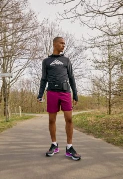 Nike Performance Herren ZOOM FLY 4 - Laufschuh Neutral - Black/anthracite/hyper Violet/flash Crimson/grey