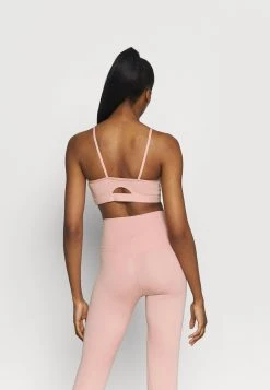 Nike Performance Damen INDY YOGA ESSENTIALS BRA - Sport-BH Mit Leichter Stützkraft - Pink Glaze/rust Pink 8 Nike Performance Damen INDY YOGA ESSENTIALS BRA - Sport-BH Mit Leichter Stützkraft - Pink Glaze/rust Pink -Angebote Nike Store 606741b0e9314d449b0ad2863ec07295