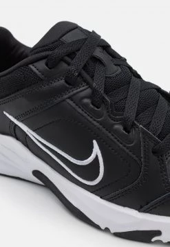 Nike Performance Herren DEFYALLDAY UNISEX - Trainingsschuh - Black/anthracite -Angebote Nike Store 60bee70a68184a9a9772816bf254cf23