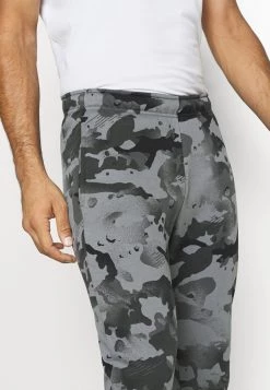 Nike Performance Herren Jogginghose - Black/grey Fog -Angebote Nike Store 60fc01013c8546c4a0f67573b051b6a3