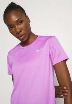 Nike Performance Damen MILER - T-Shirt Print - Fuchsia Glow/reflective Silver 11 Nike Performance Damen MILER - T-Shirt Print - Fuchsia Glow/reflective Silver -Angebote Nike Store 613e7d4d86734898a846cafb90816f33