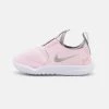 Nike Performance FLEX - Laufschuh Neutral - Pink Foam/metallic Silver/light Smoke Grey | Unisex