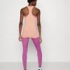 Nike Performance Damen AURA SLIM - Top - Madder Root