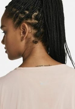 Nike Performance T-Shirt Print - Pink Oxford | Damen -Angebote Nike Store 63780a6984af433bb5c78a4246817218