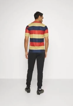 Nike Performance Herren PUMAS BRT TOP SS PM 3R - Sport T-shirt - Firewood Orange/obsidian/truly Gold 8 Nike Performance Herren PUMAS BRT TOP SS PM 3R - Sport T-shirt - Firewood Orange/obsidian/truly Gold -Angebote Nike Store 647b4c0847e74c468a1e7149cd5f3040