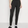 Nike Performance Damen STRIKE21 PANT - Jogginghose - Black/saturn Gold/black/white