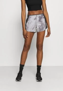Nike Performance ICON CLASH 10K SHORT - Kurze Sporthose - Light Smoke Grey/dark Smoke Grey | Damen