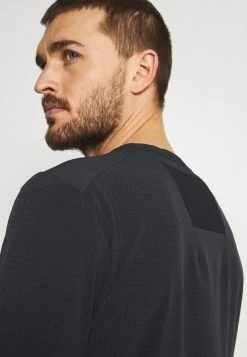 Nike Performance M NK DF TRAIL RISE - T-Shirt Print - Black/silver | Herren -Angebote Nike Store 699d5aaa1e9044b4a27c62a410a76774