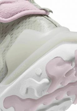 Nike Performance VISION - Sneaker Low - Grey | Damen 15 Nike Performance VISION - Sneaker Low - Grey | Damen -Angebote Nike Store 69a0766597794b5bb2127d5e93d71ed9