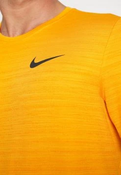 Nike Performance Herren SUPERSET - Sport T-shirt - Kumquat/black -Angebote Nike Store 6bb63deac6644cf3af06bea0e8606440