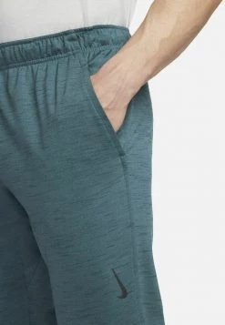 Nike Performance Jogginghose - Ash Green Armoury Navy Black | Herren -Angebote Nike Store 6ed2e39ee11d46db95f4e31eb8e12297