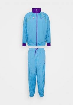 Nike Performance Herren NBA LOS ANGELES LAKERS MOMENTS MIXTAPES TRACKSUIT - Jogginghose - Coast/field Purple/amarillo