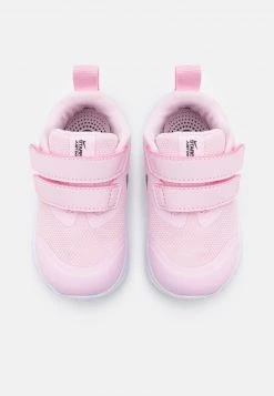 Nike Performance STAR RUNNER 3 UNISEX - Laufschuh Neutral - Pink Foam/black/metallic Silver -Angebote Nike Store 722944526e7b46fa9d77c7c41f837c22