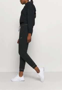 Nike Performance Damen Jogginghose - Black/metallic Gold 11 Nike Performance Damen Jogginghose - Black/metallic Gold -Angebote Nike Store 723584bfde5b4369ba72d5bb66c4dbf2
